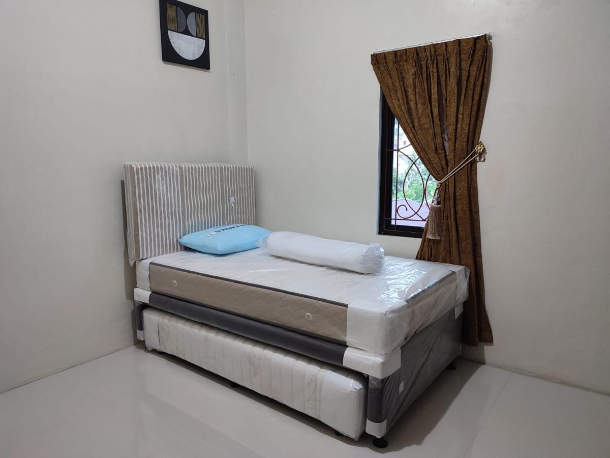 M1 Residence Manado Buitenkant foto